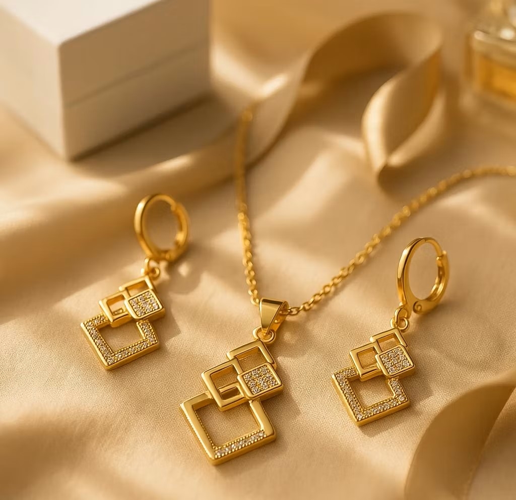  نیم ست طرح لوزی نگین دار طلایی؛ هندسه زیبایی و درخشش 