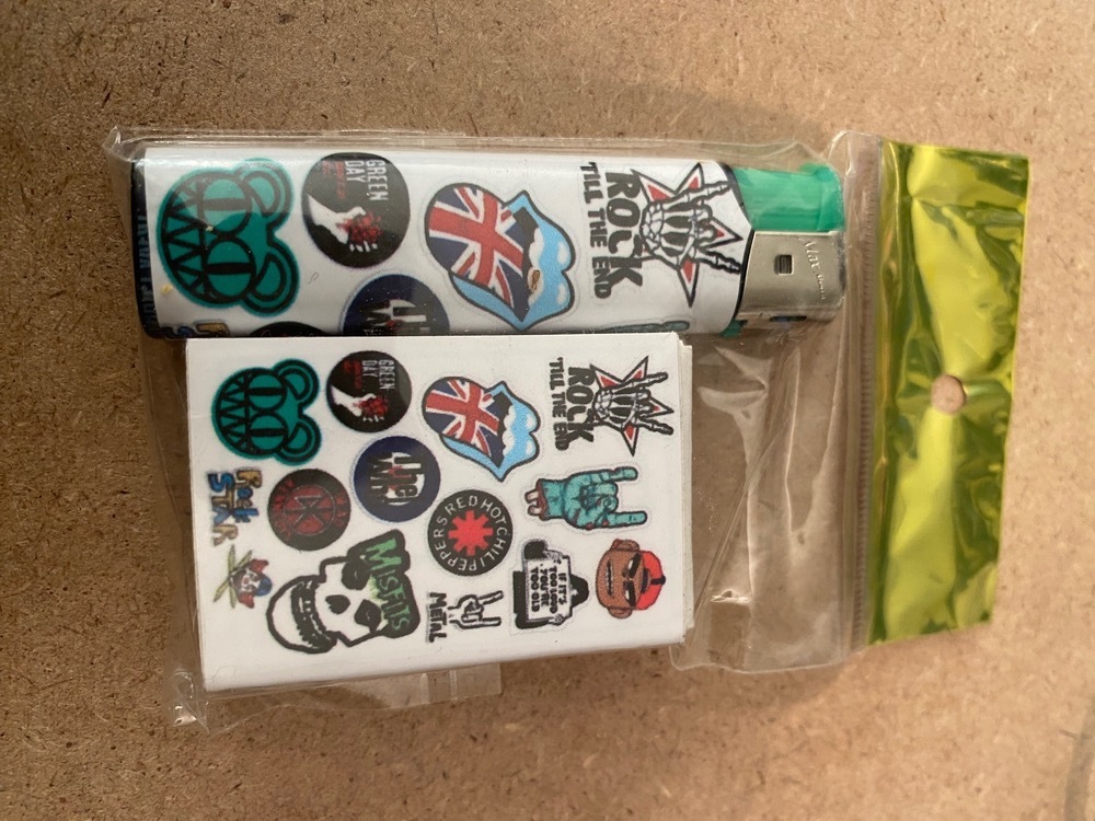  ست فندک و کبریت 